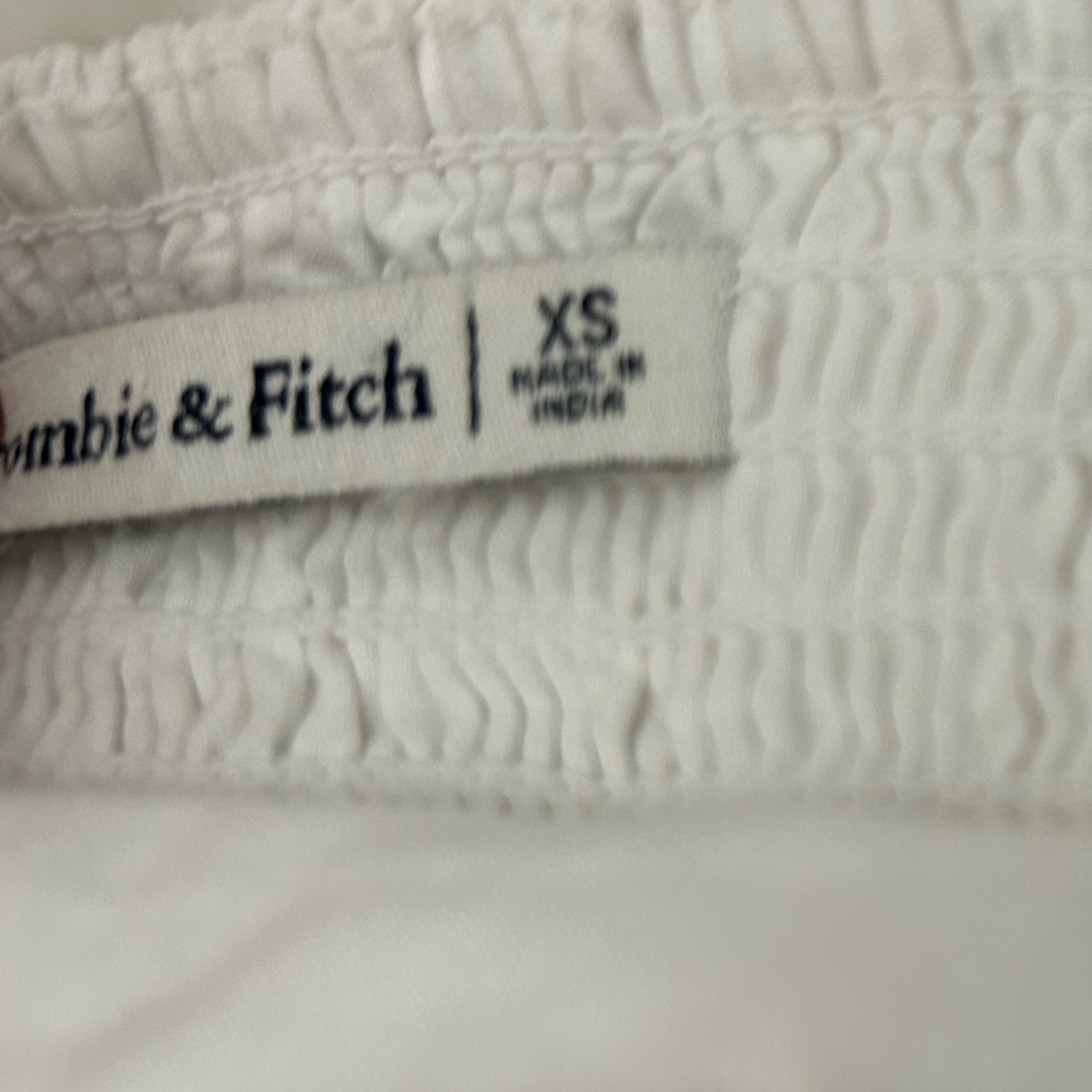 Abercrombie & Fitch White Puff Sleeve Smocked Crop Top Size XS - Picture 6 of 7